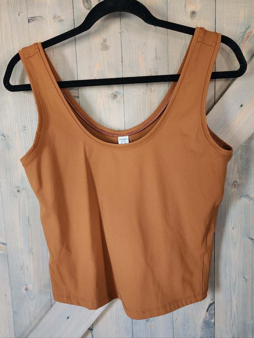 SPANX Get Moving Fitted Tank Large Golden hour
